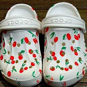 Crocs Unisex-Child Baya Graphic Tie-Dye Clogs